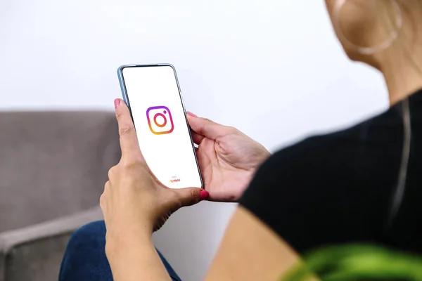 Is a Private Instagram Account Viewer Legal?